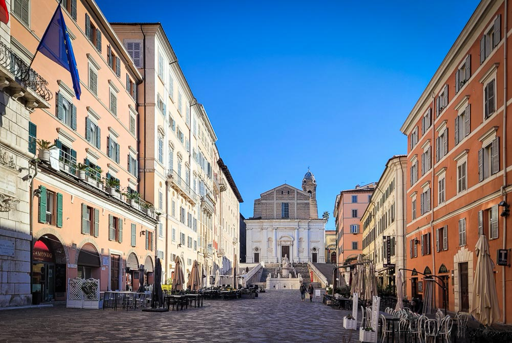 Piazza del Plebiscito (Piazza del Papa), Ancona